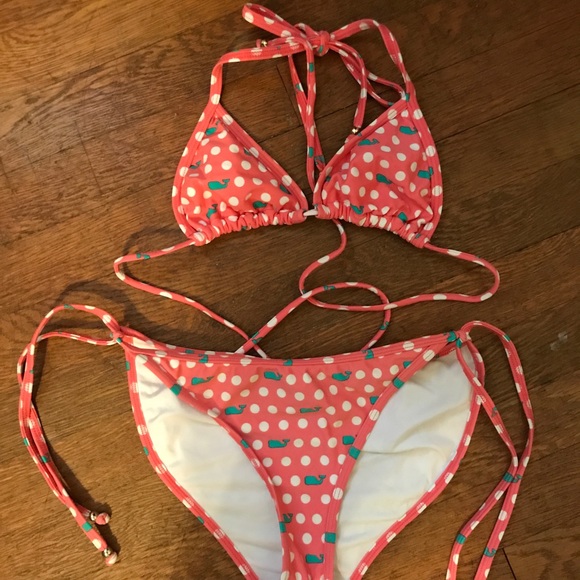 Vineyard vines whale bikini - Picture 1 of 6